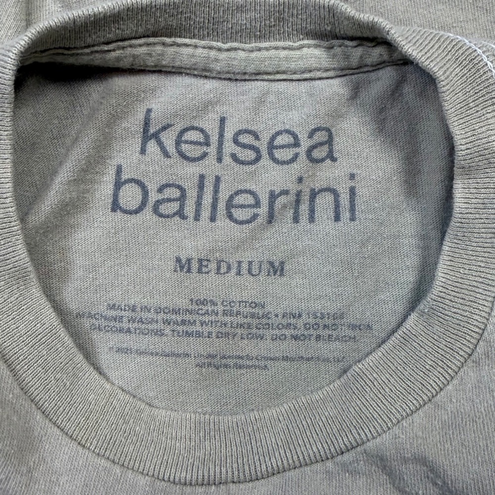 Kelsea Ballerini Patterns Album & Love a Cowboy Graphic T Shirt Bundle Woman's M - Picture 8 of 16